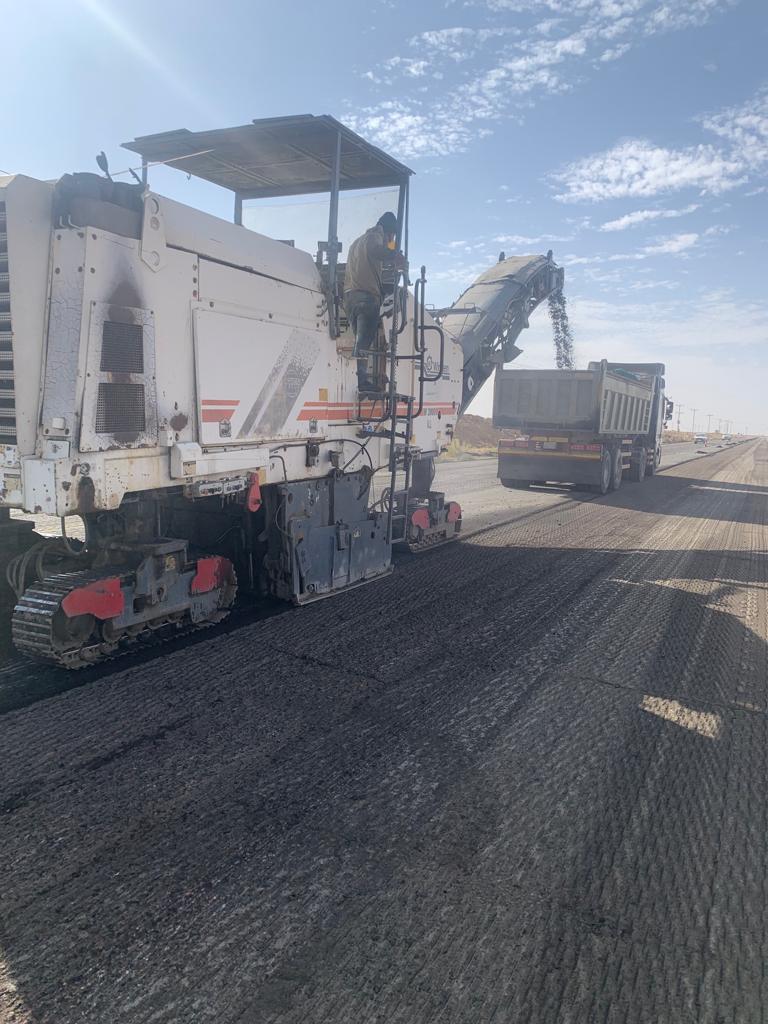 عميلة الأسفلت اي تسفيت الطرقات