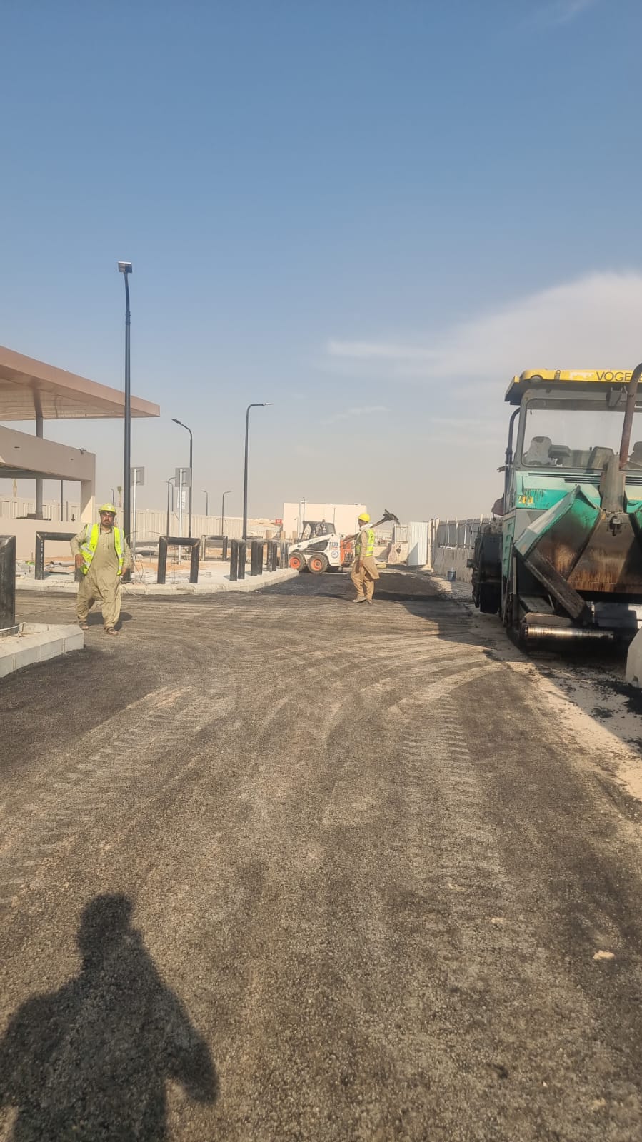 عميلة الأسفلت اي تسفيت الطرقات